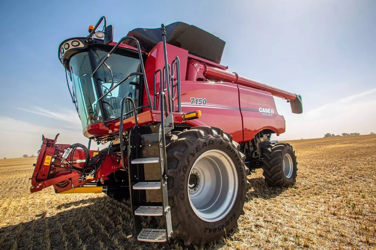 Axial Flow 150 Series Harvester